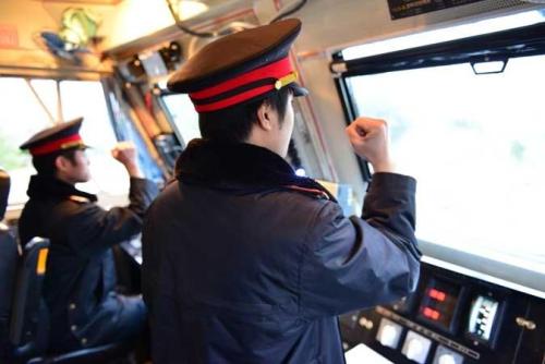 石家莊東華鐵路學(xué)校火車司機專業(yè)需要考證嗎？