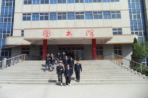 初中起點(diǎn)學(xué)習(xí)電子商務(wù)專業(yè)課程難不難？