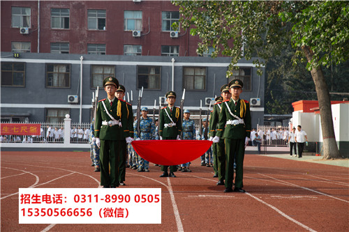 石家莊東華鐵路學(xué)校管得嚴(yán)嗎？