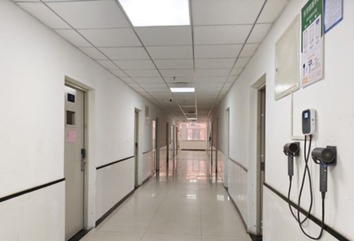 石家莊東華鐵路學(xué)校宿舍能洗澡嗎？