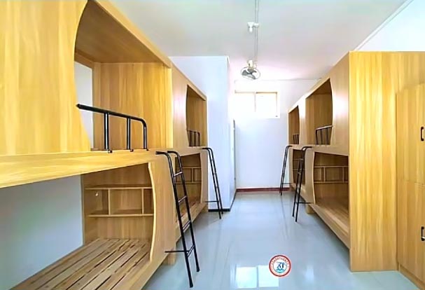 石家莊新鐵職業(yè)高級中學宿舍圖片