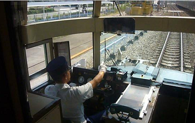 火車司機(jī)工資大概多少錢？哪里有火車司機(jī)培訓(xùn)班